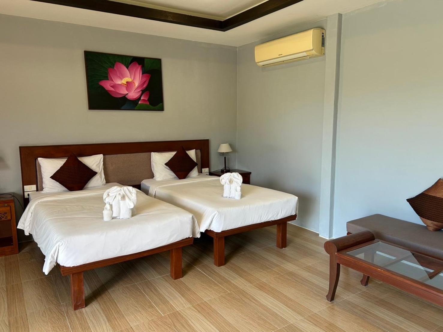 The Hip Resort @ Khao Lak Bang Sak Exterior foto
