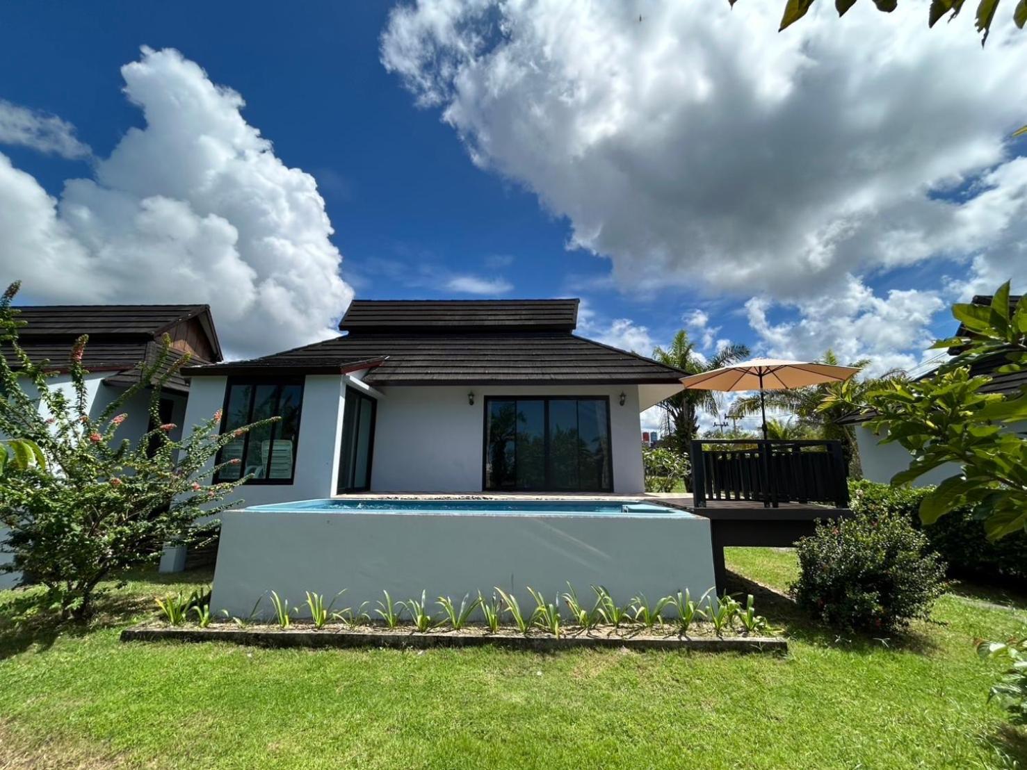 The Hip Resort @ Khao Lak Bang Sak Exterior foto