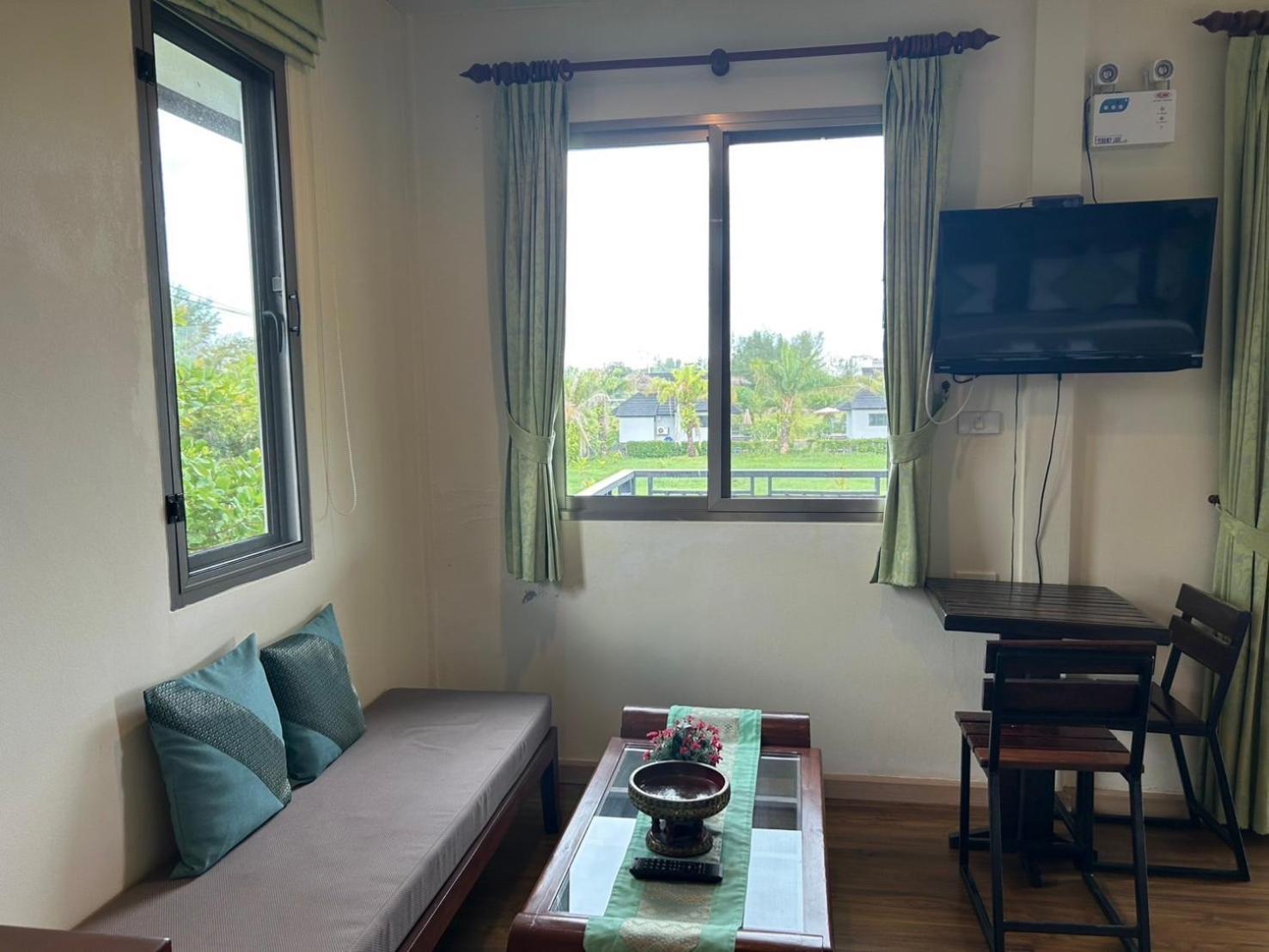 The Hip Resort @ Khao Lak Bang Sak Exterior foto